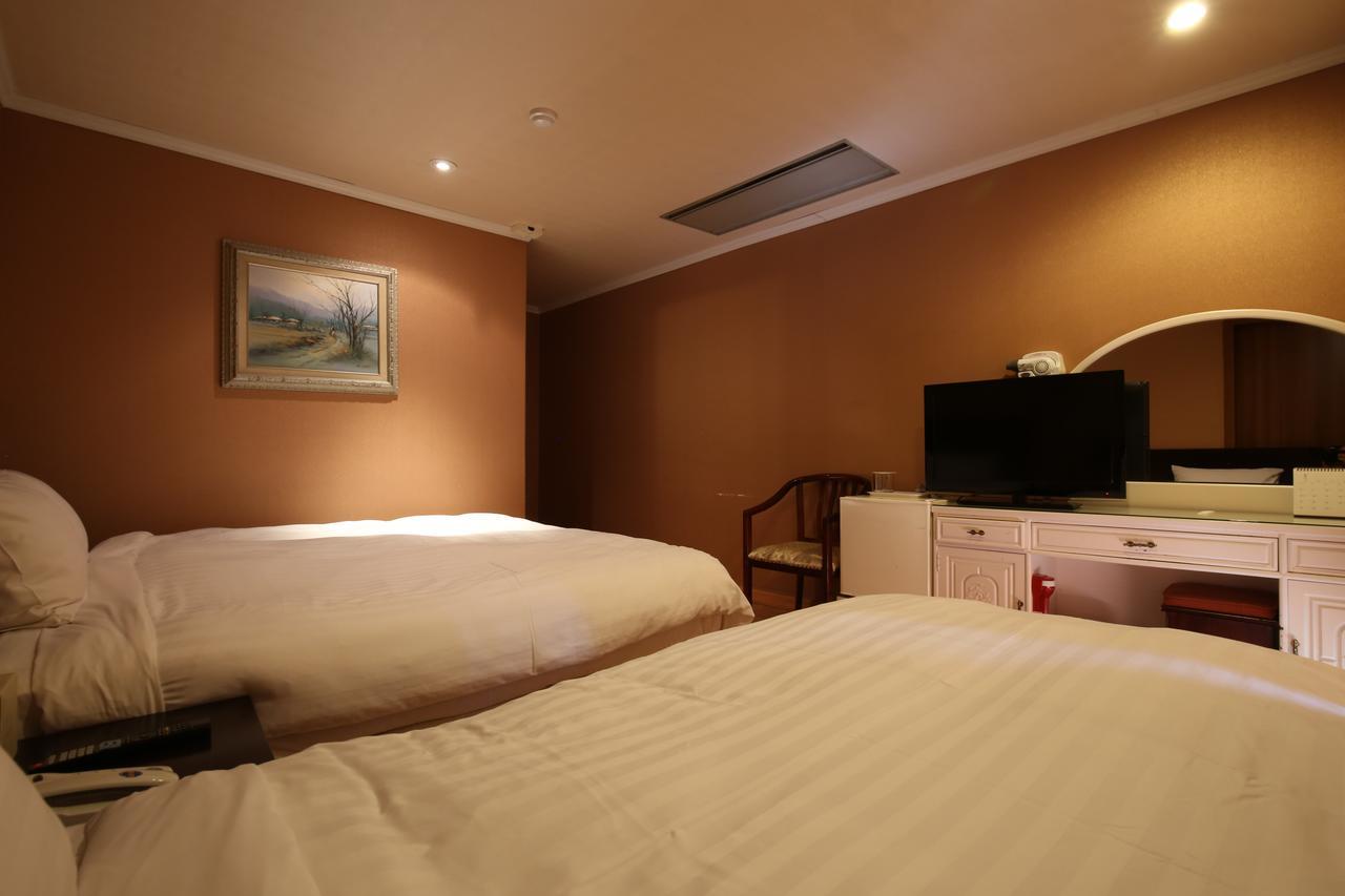 Lake Hills Hotel Songnisan Boeun المظهر الخارجي الصورة