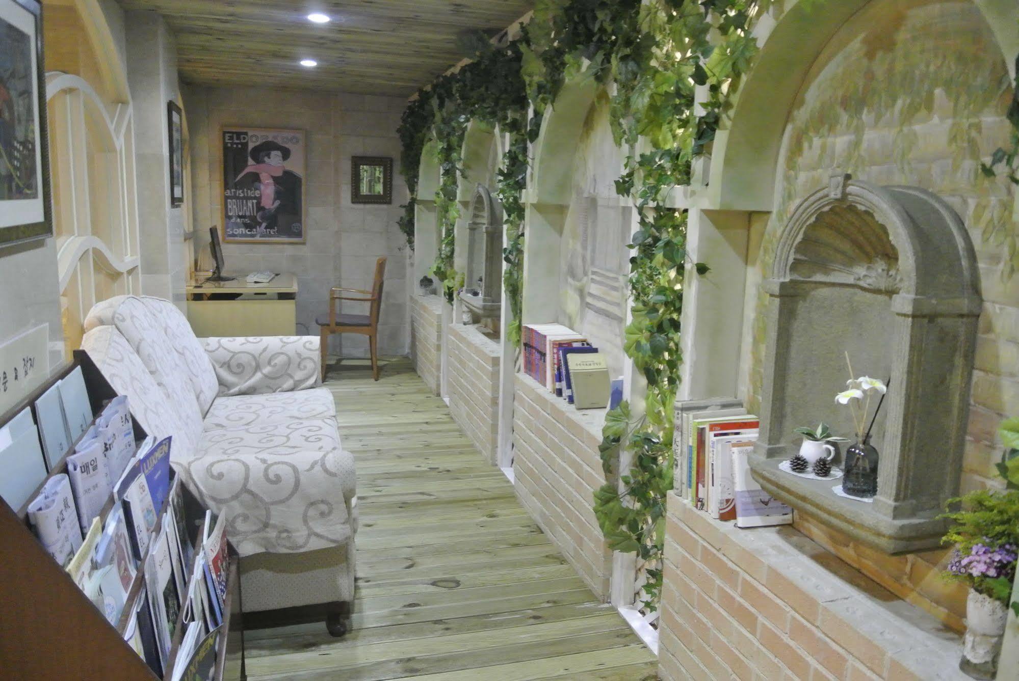 Lake Hills Hotel Songnisan Boeun المظهر الخارجي الصورة